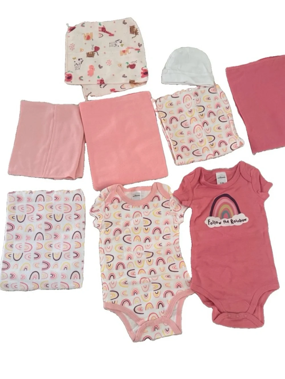 The Peanutshell 23-Piece Baby Gift Set for Size 0-3 Months in multi colors